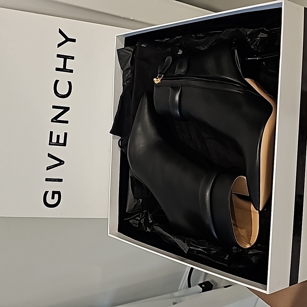 Givenchy ankle boots - Picture 7 of 9